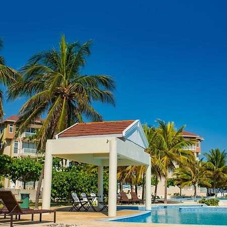 Whispering Seas Oceanfront Suite Ocho Rios Ngoại thất bức ảnh