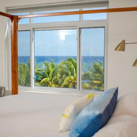 Whispering Seas Oceanfront Suite Ocho Rios Ngoại thất bức ảnh
