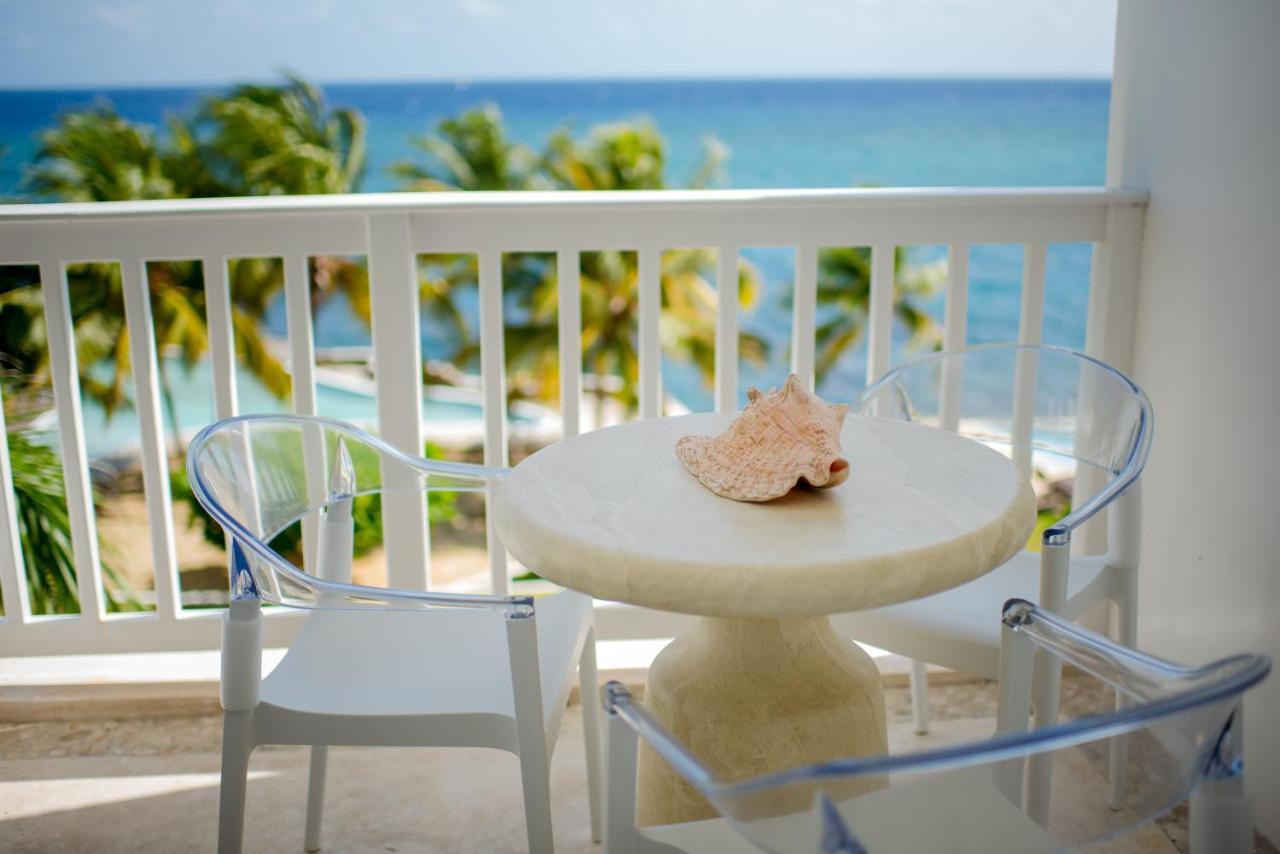Whispering Seas Oceanfront Suite Ocho Rios Ngoại thất bức ảnh